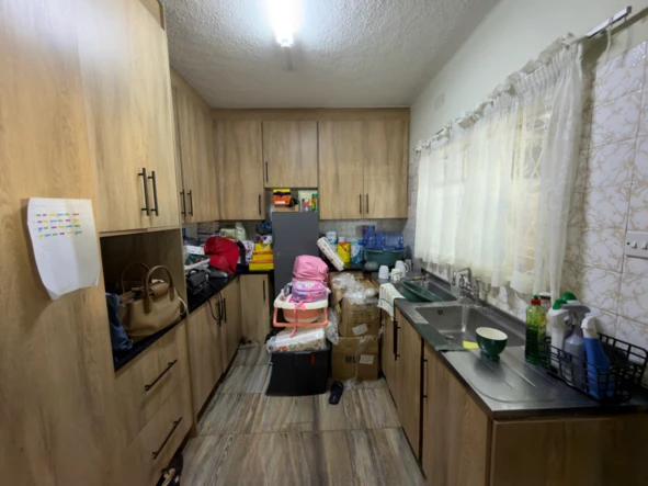 3 Bedroom Flat & Apartment