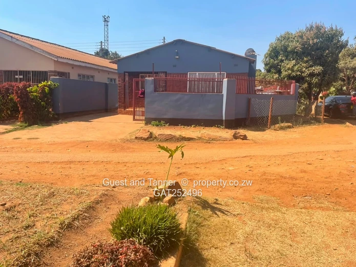 Spacious 5-Bedroom Home on a 200m² Stand 