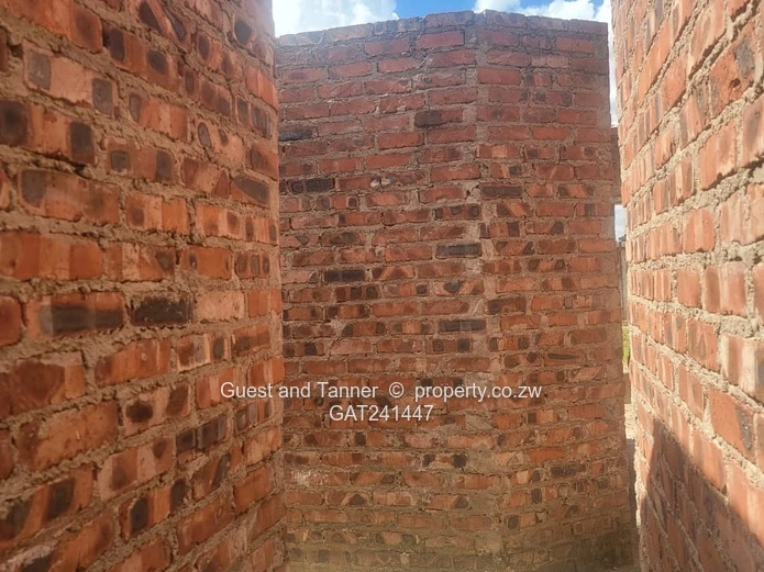 Incomplete 4BR House for Sale - Uplands, Waterfalls - Title Deed Available