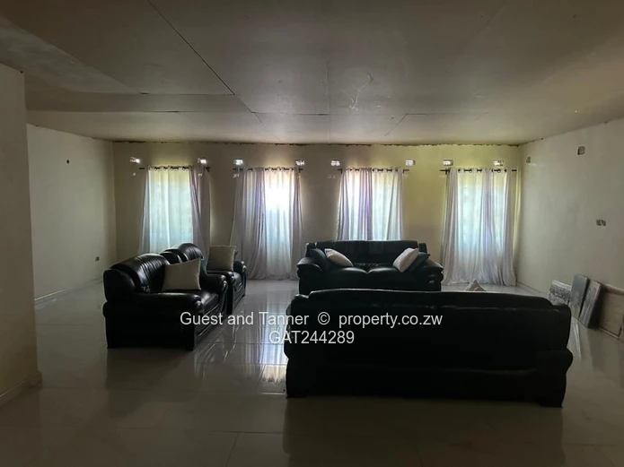 Spacious and well-maintained 5-bedroom home for sale in Mwashuma Park. (Sole Mandate)