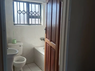 9 Bedroom House