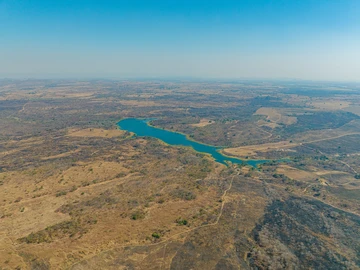 Farm & Agricultural Land