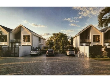 3 Bedroom Flat & Apartment