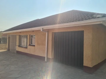 4-Bedroom Family Home for Sale in Mainway Meadows, Harare South