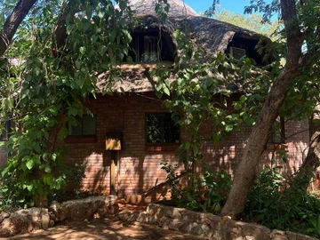Hotel & Lodge