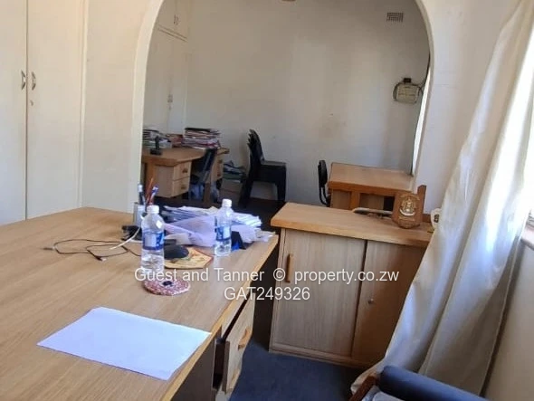  Prime Location 5 Bedroomed House for Sale - Highlands