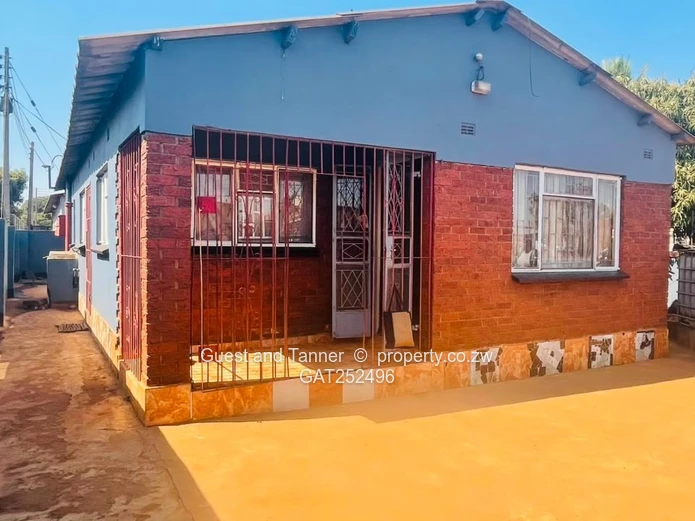 Spacious 5-Bedroom Home on a 200m² Stand 