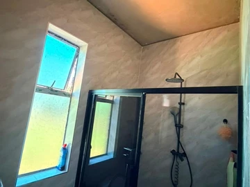 7 Bedroom House