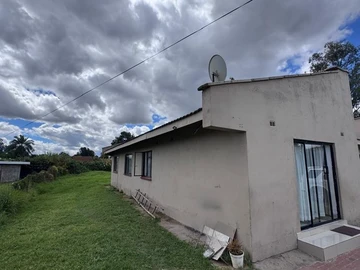 6 Bedroom House