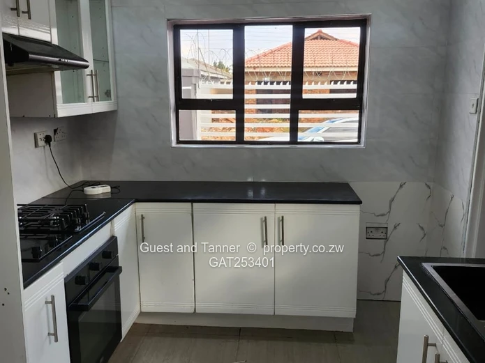 3-Bedroom House For Sale in Aspindale Park