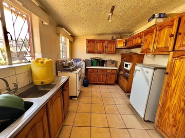 Commercial Property located in Eastlea For Rental