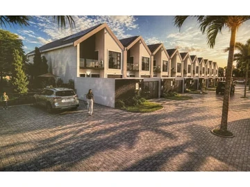 3 Bedroom Flat & Apartment