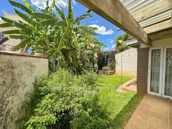 3-Bedroom Townhouse For Sale in Upper Avenues 
