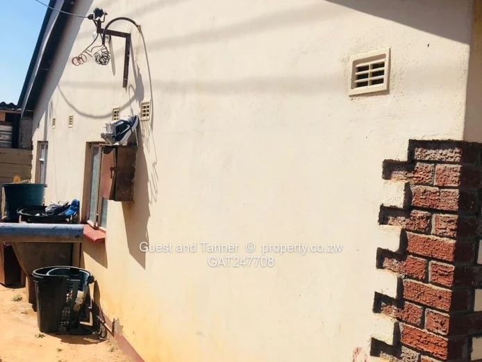 Income Generating 4 Bed House in Unit L, Chitungwiza