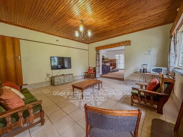  6-Bedroom House For Sale In Old Marlborough