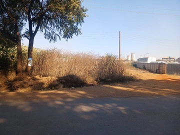 Commercial & Industrial Land