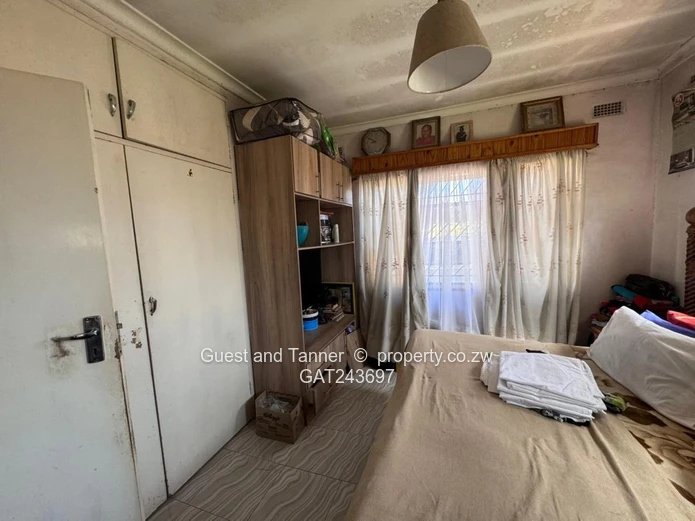 Renovator's Dream with Harare Drive Frontage, Sunridge, Harare