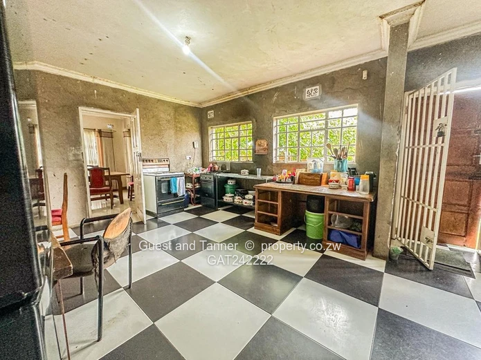 4 Bedroomed house For Sale In Marlborough
