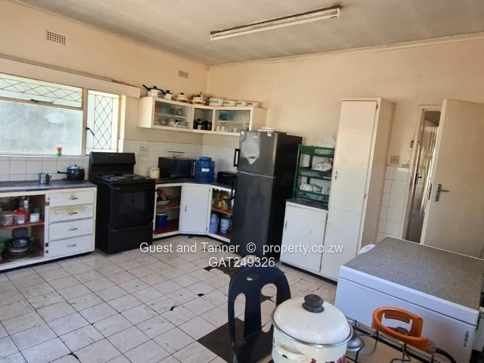  Prime Location 5 Bedroomed House for Sale - Highlands