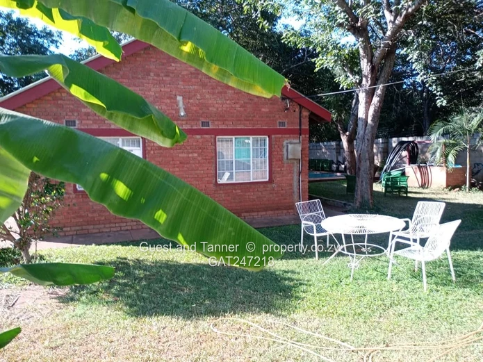 Vic Falls Self Catering Cluster Apartments with Title Deed