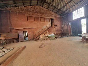 Warehouse & Factory