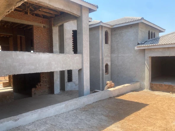 7 Bedroom House