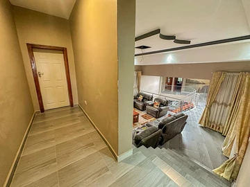 6 Bedroom House