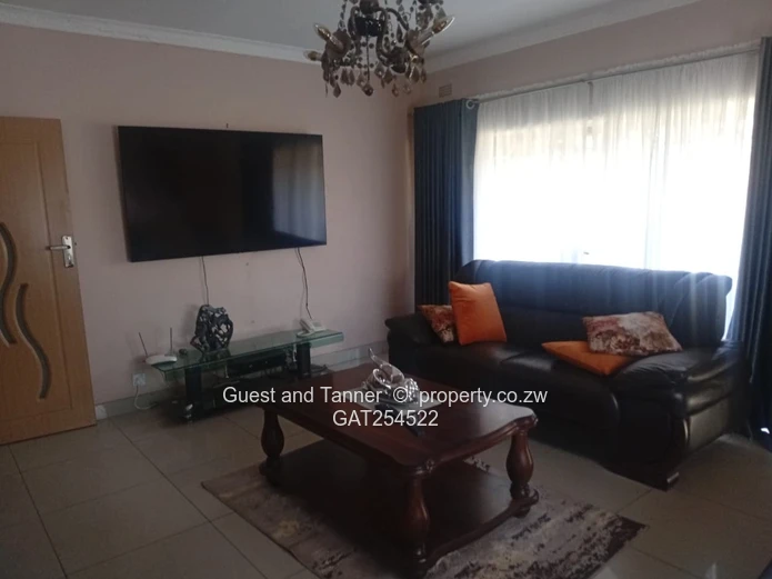 Braeside – 5-Bedroom Home | Us$210,000