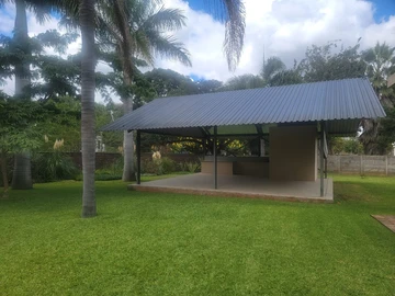 9 Bedroom House