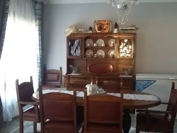 6 Bedroom House