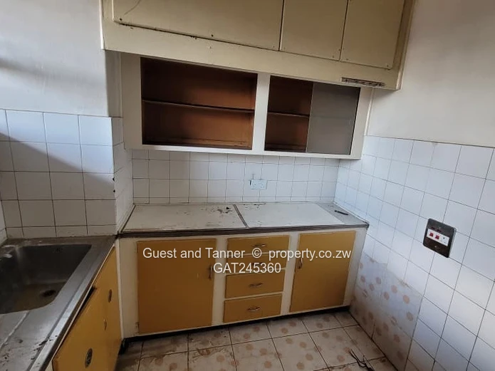 1 Bedroom Flat/Apartment to Rent in Avenues