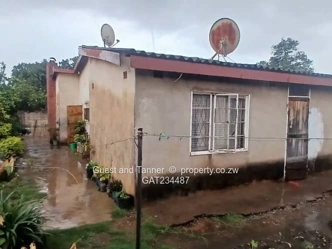Quick Sale! Affordable 8-Room House for Sale in Mufakose near Harare - Council Cession