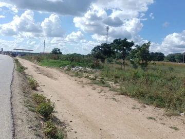 Commercial & Industrial Land