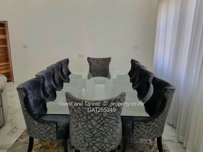 7-Bedroom House for Sale in Matsheumhlophe, Bulawayo with Title deed 