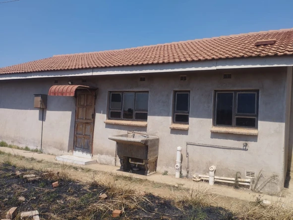 5 Bedroom House