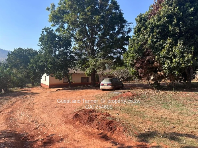 Prime Investment Property for Sale near Christmas Pass, Penhalonga, Mutare