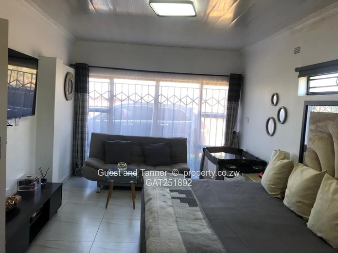 Beautiful 3-Bedroom Family Home For Sale- Crowhill