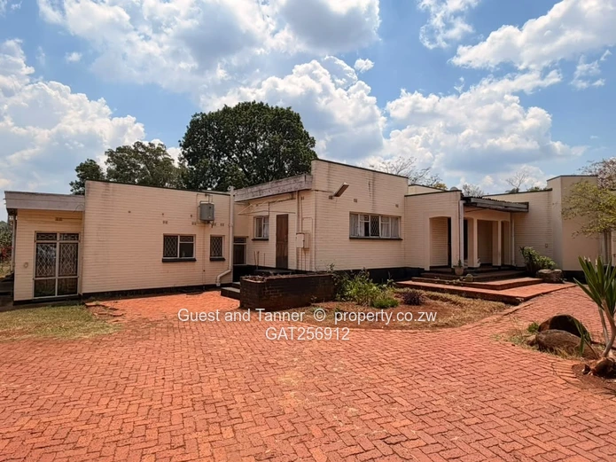 9,185m² STAND WITH REDEVELOPMENT POTENTIAL – GREYSTONE PARK, HARARE