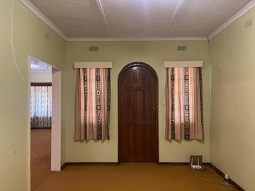 ?? To rent : Elegant Family Home –  Gunhil Avenue