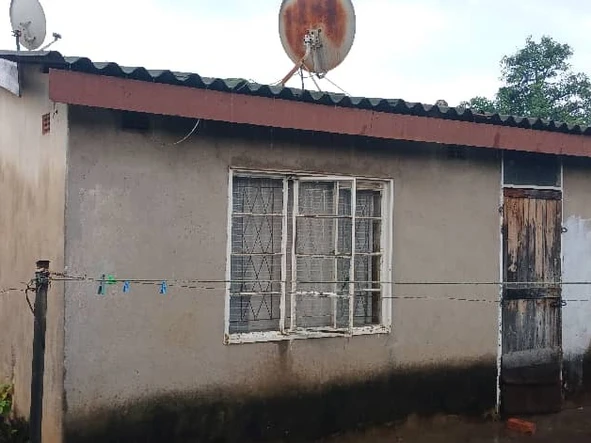 6 Bedroom House