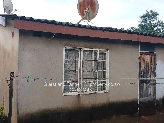 Quick Sale! Affordable 8-Room House for Sale in Mufakose near Harare - Council Cession