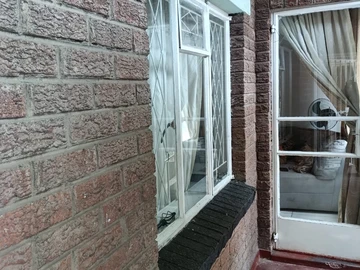 3 Bedroom Flat & Apartment