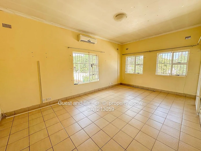 Spacious 4-Bedroom Greendale Apartment for Rent in Greendale