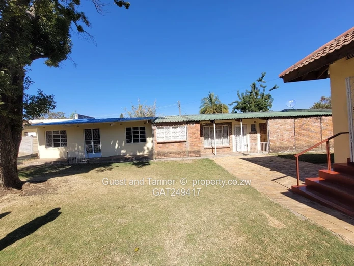 Prime Multi-Dwelling Property on 4,269m² with Main Road Frontage in Highlands 