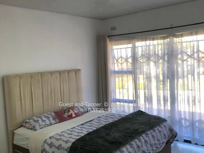 Beautiful 3-Bedroom Family Home For Sale- Crowhill