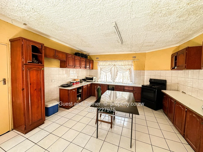 4-Bedroom House In Borrowdale West