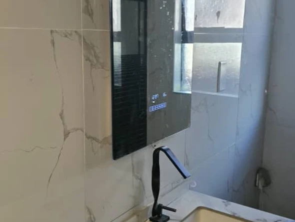 3 Bedroom Flat & Apartment