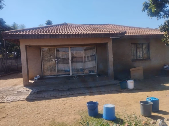2 Bedroom House