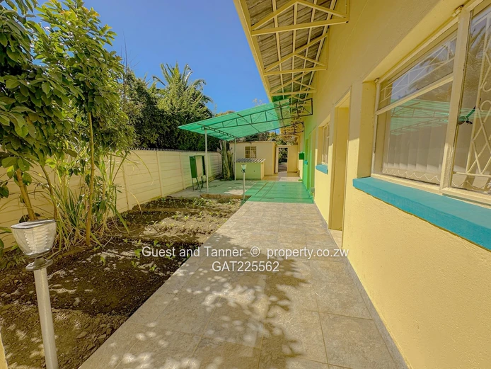  6-Bedroom House For Sale In Mt Pleasant