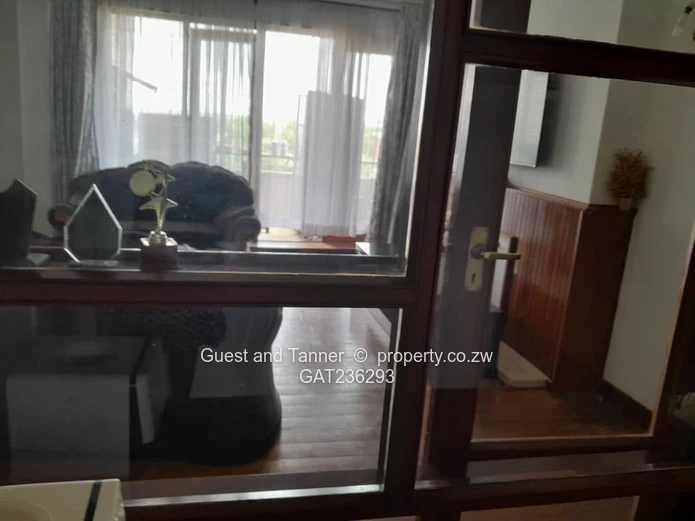 Modern 2BR Flat for Sale at Chelmscote Mansion, Bainnes Ave – Borehole, Elevator & Share Certificate